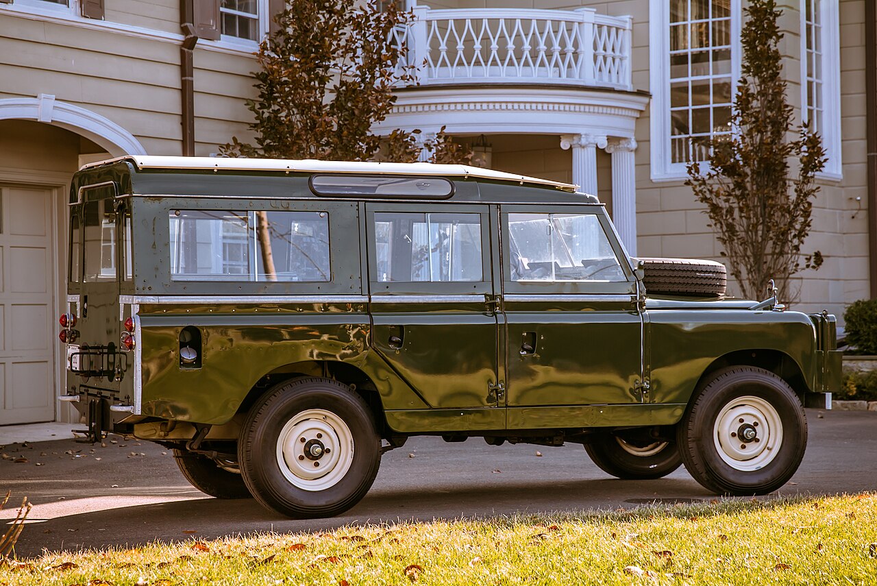 Land Rover Series II 109-inch, Land Rover Series I 80-inch, station wagon body